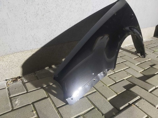 Aripa Fata Stanga VW Golf 4/IV 1998-2004 Vopsita Negru Metalizat - Disponibil în rate - Img 2