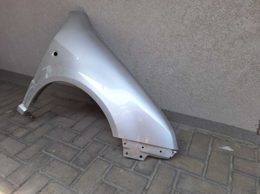 Aripa Fata Dreapta Skoda Fabia 1 I An 1999-2007 Vopsita Gri Deschis - Disponibil în rate - Img 2
