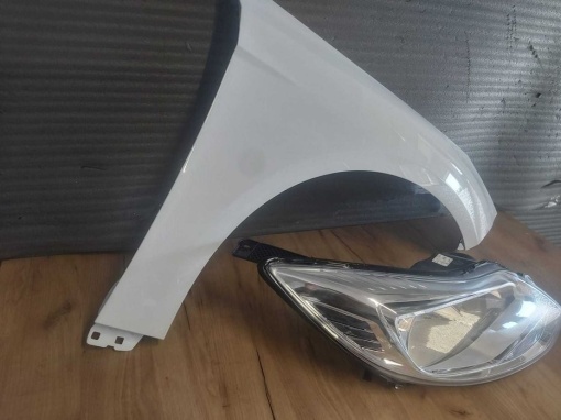 Pachet Aripa+Far Dreapta Ford Focus 3/III 2011-2014 (Frozen White) - Disponibil în rate - Img 3