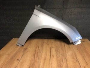 Aripa Fata Dreapta Ford Focus Mk3 An 2011-2014 MoonDust Silver Gri - Disponibil în rate - Img 1