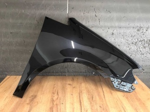 Aripa Fata Dreapta VW Touran An 2007-2011 (LC9X (Negru)) - Disponibil în rate - Img 1