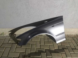 Aripa Fata Stanga BMW E46 An 2002-2005 Gri Inchis - Disponibil în rate - Img 1