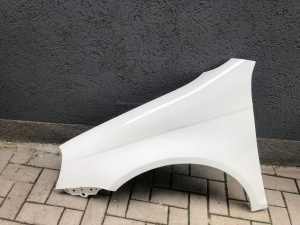 Aripa Fata Stanga VW Jetta 3/III 2005-2011 Vopsita Alb - Disponibil în rate - Img 1