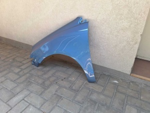Aripa Fata Stanga VW Polo 6 VI 9N An 2005-2009 Vopsita Albastru - Disponibil în rate - Img 3