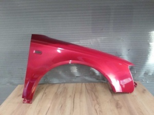 Aripa Fata Dreapta Audi A4 B7 An 2004-2007 (Rosu) - Disponibil în rate - Img 1