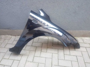 Aripa Fata Dreapta Ford Focus 2/II 2004-2008 Vopsita Negru - Disponibil în rate
