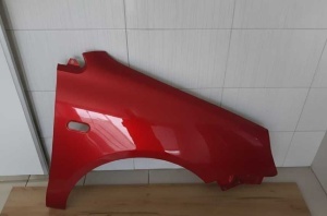 Aripa Fata Dreapta VW Polo 5 V 9N 2002-2005 (LA3X (Rosu)) - Disponibil în rate