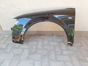 Aripa Fata Stanga Audi A4 B6 An 2000-2004 Vopsita Negru Metalizat - Disponibil în rate - Img 1