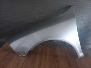 Aripa Fata Stanga Skoda Octavia 2/II NonFaceLift An 04-08 (LA7W (Gri)) - Disponibil în rate - Img 1