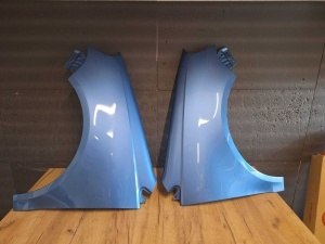 Aripa Fata Dreapta & Stanga VW Polo 6 VI 9N 2005-2008 LA5R Albastru - Disponibil în rate - Img 1