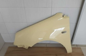 Aripa Fata Stanga VW Polo 5 V 9N 2002-2005 (LA1D (Galben)) - Disponibil în rate