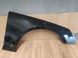 Aripa Fata Dreapta Audi A4 B9 An 2015-2019 (LZ9Y (Negru)) - Disponibil în rate - Img 1