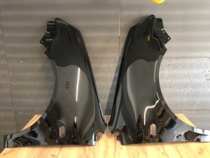 Aripa Fata Dreapta & Stanga VW Polo 5/V 2002-2005 (L041 (Negru)) - Disponibil în rate