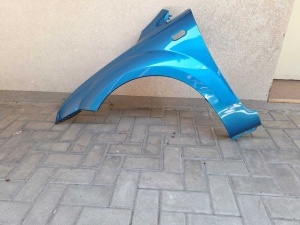 Aripa Fata Stanga Ford Focus 2/II An 2004-2008 Vopsita Albastru - Disponibil în rate - Img 1
