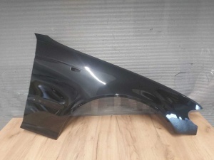 Aripa Fata Dreapta BMW E46 An 2002-2005 (i475 (Negru)) - Disponibil în rate - Img 1