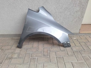 Aripa Fata Dreapta VW Golf 5 V Plus 2005-2009 Vopsita Gri - Disponibil în rate - Img 1