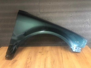 Aripa Fata Dreapta VW Passat B5.5 An 2004-2005 (LD6S (Verde)) - Disponibil în rate - Img 1