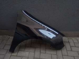 Aripa Fata Dreapta VW Golf 6/VI 2008-2013 HatchBack Vopsita Negru - Disponibil în rate
