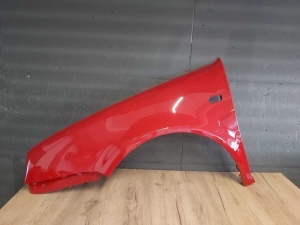 Aripa Fata Stanga VW Golf 4/IV 1998-2004 (LY3D (Rosu)) - Disponibil în rate - Img 1