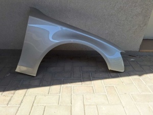 Aripa Fata Dreapta Audi A4 B8 An 2011-2015 Vopsita Auriu - Disponibil în rate - Img 1