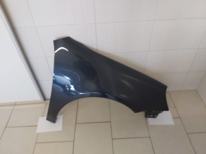Aripa Fata Dreapta VW Golf 5/V 2004-2008 (LC5F (Albastru)) - Disponibil în rate - Img 1