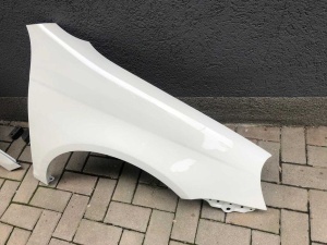 Aripa Fata Dreapta VW Jetta 3/III 2005-2011 Vopsita Alb - Disponibil în rate - Img 2