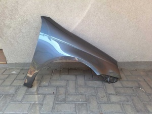 Aripa Fata Dreapta VW Jetta 3 III An 2005-2011 Vopsita Gri Inchis - Disponibil în rate - Img 1