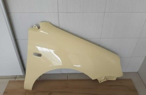 Aripa Fata Dreapta VW Polo 5 V 9N 2002-2005 (LA1D (Galben)) - Disponibil în rate