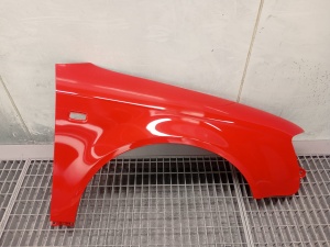 Aripa Fata Dreapta Audi A4 B7 An 2004-2007 (LZ3M (Rosu)) - DISPONIBIL IN RATE