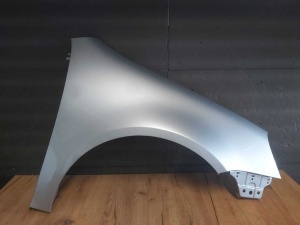 Aripa Fata Dreapta VW Golf 5/V 2004-2008 (LA7W (Gri Deschis)) - Disponibil în rate - Img 1