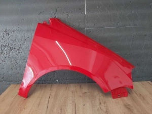 Aripa Fata Dreapta VW Polo 6 VI 9N An 2005-2009 (LP3G (Rosu)) - Disponibil în rate - Img 1