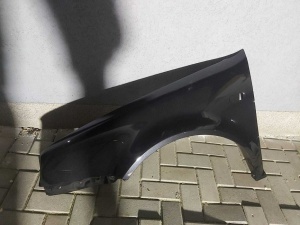 Aripa Fata Stanga VW Golf 4/IV 1998-2004 Vopsita Negru Metalizat - Disponibil în rate - Img 1