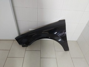 Aripa Fata Stanga VW Passat B5.5 An 2004-2005 (Cod: L041 (Negru)) - Disponibil în rate - Img 1