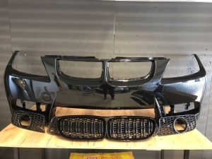 Bara Fata BMW E90 An 2005-2008 Aspect M (i475 (Negru)) Vers. 2 - Disponibil în rate - Img 1