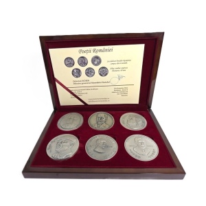Set Medalii Colecție „Poeții României” – 6 Medalii 60 mm – Emisiune Oficială – Cutie Lemn