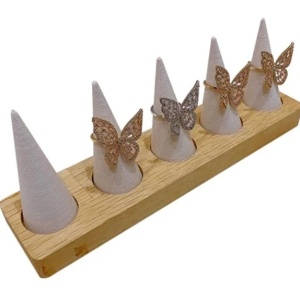 Expozitor pentru 5 Inele – Baza Lemn – Crem sau Maro – 21x5 cm – Eleganță și Organizare