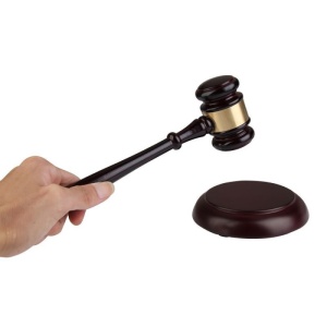 Ciocan Masonic din Lemn cu Stativ – Simbol al Autorității și al Perfecționării - Img 3