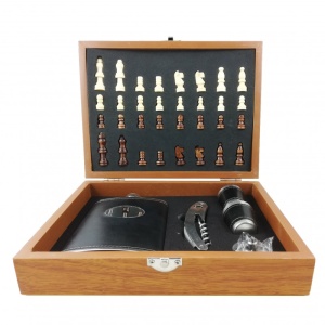 Set cadou Sah cu Plosca, pahare, tirbuson si palnie - WZ3597 - Img 3