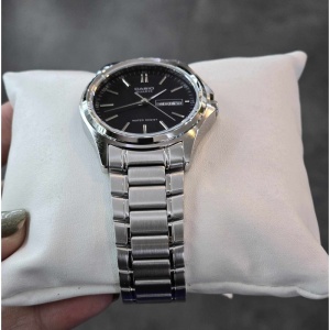 Ceas Casio Enticer MTP-1239D-1ADF – Contrast Masculin, Eleganță și Funcționalitate Completă - Img 4