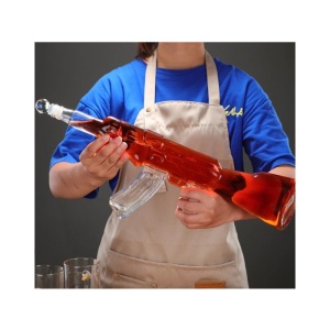 Set Decantor „Kalashnikov Edition” – Lux și Originalitate pentru Băuturi Fine (1000 ml) - Img 4