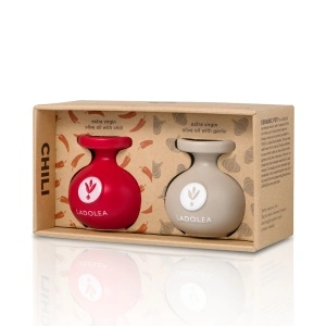 Editie de lux: 2 oliviere x 80 ml | Ulei de măsline extravirgin cu chili și usturoi - Veselă antică premium - Img 3