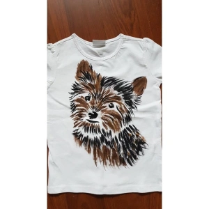 Tricou personalizat, din bumbac, pictat manual cu vopsele acrilice speciale pentru textile, nontoxice. - Img 10