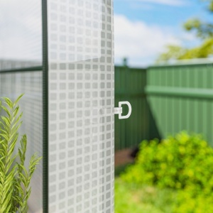 Seră de Grădină cu Rafturi și Ușă Rulabilă, Seră pentru Grădină cu Cadru din Oțel, Acoperiș din PE Anti-UV, pentru Legume, Flori și Plante, 123x187x189 cm, Alb - Img 9