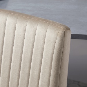 Set 2 Scaune Dining Elegante din Catifea – Spatar inalt - Img 8