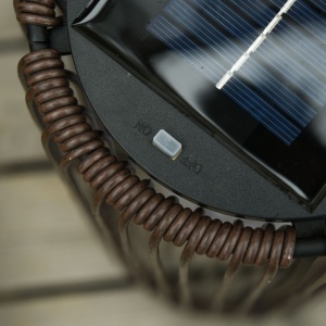 Lanternă Solară de Grădină cu Panou de Încărcare, Lampă solară de Exterior din Metal și Ratan, Ø21.5x61 cm, Maro - Img 9