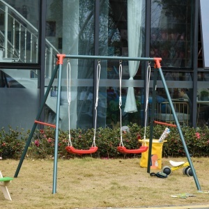 Leagăn Dublu pentru Copii 3+ Ani cu Structură din Metal, Leagăn de Grădină cu Coardă Reglabilă, Joc de Exterior, Max 45 kg, 239x156x180 cm, Verde și Roșu - Img 2