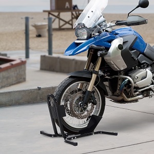 Suport pentru Motocicletă Reglabil pe 3 Nivele, Sistem de Blocare Roți Motocicletă în Metal cu Găuri, 60x55x43 cm, Negru - Img 2
