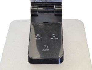 Lampă de birou LED, metalică,cu priză USB - Img 5