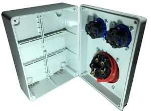 Panou din plastic echipat 1 priza 5 poli 16A si 2 prize monofazice 16A 190x140mm organizare de santier IP44 - Img 3