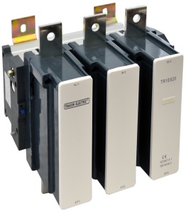 Contactor pentru curenţi mari